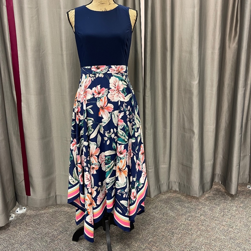 Elle Semi Formal Dress SIZE M